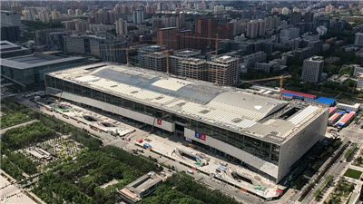 北京冬奥会和冬残奥会主媒体中心“群鸟”幕墙造型初展